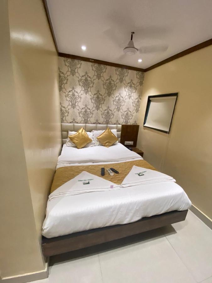 Garden Creek Residency - Near To Mumbai International Airport Hotel Exterior photo