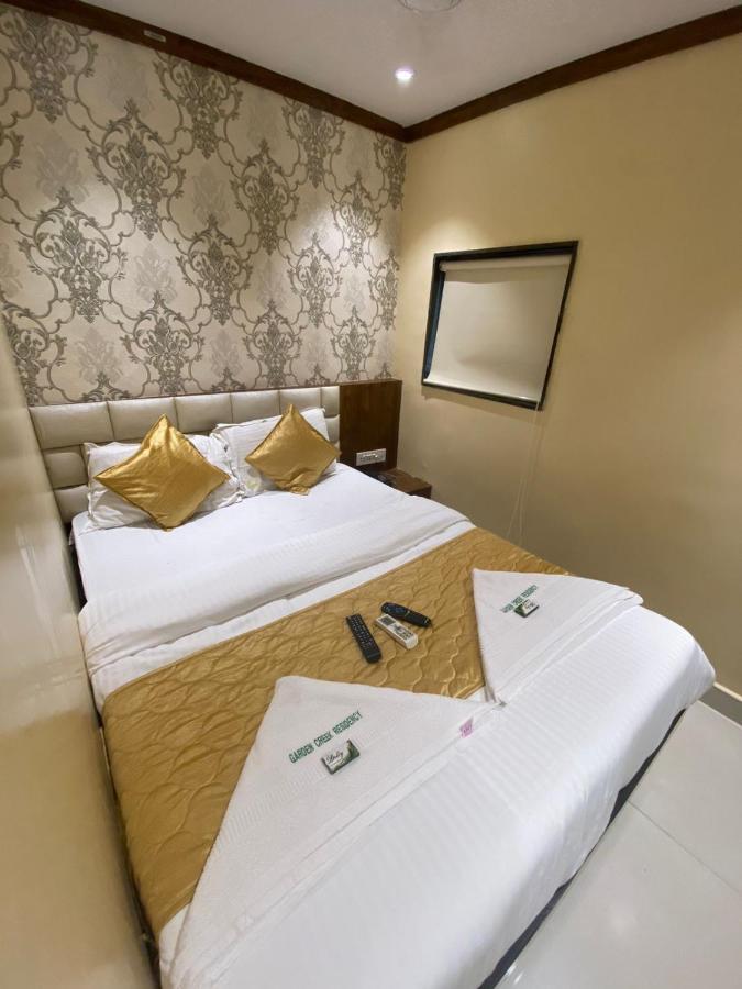Garden Creek Residency - Near To Mumbai International Airport Hotel Exterior photo
