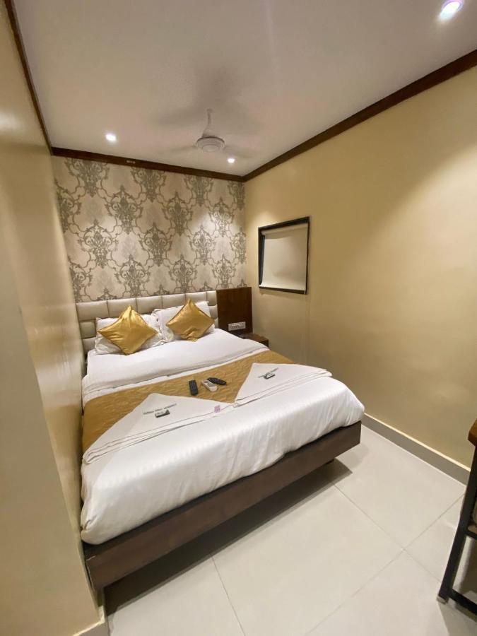 Garden Creek Residency - Near To Mumbai International Airport Hotel Exterior photo