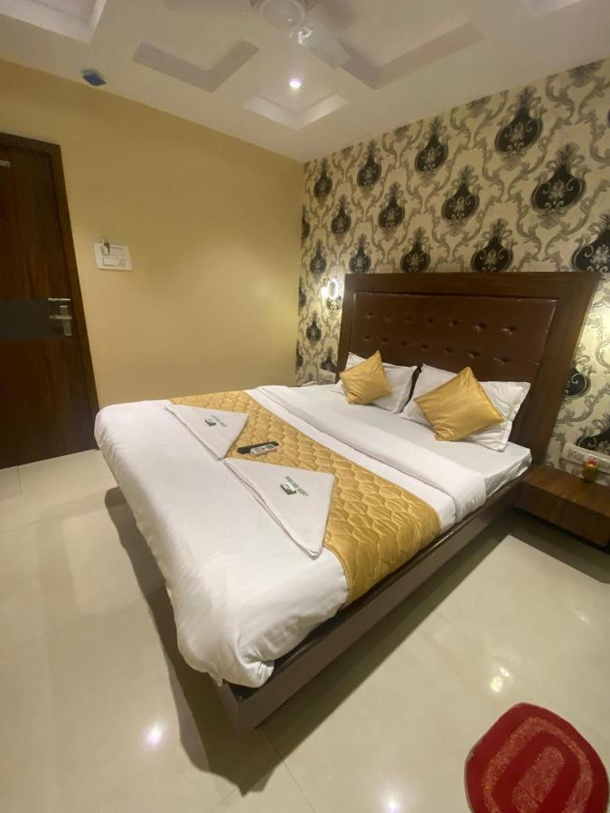 Garden Creek Residency - Near To Mumbai International Airport Hotel Exterior photo